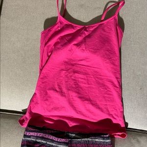 Steve tank top with pad